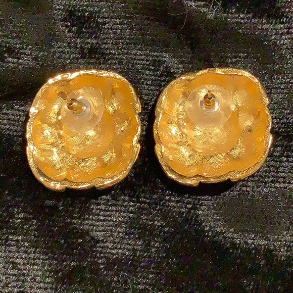 Anne Klein Lion Head Earrings - Picture 4 of 4
